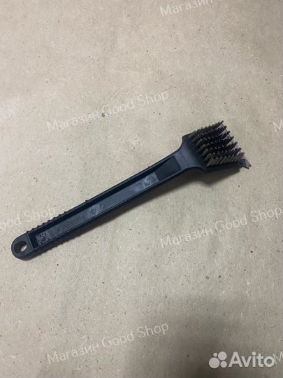 Щетка со скребком для чистки гриля 30см