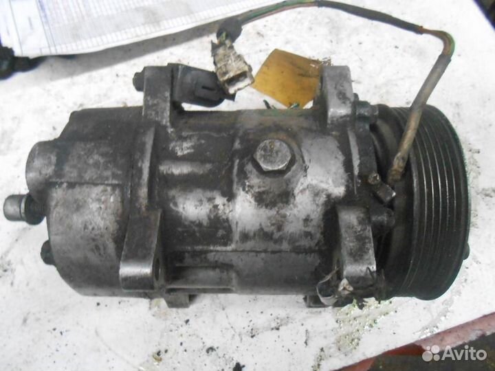 Компрессор системы кондиционирования Volkswagen Pa