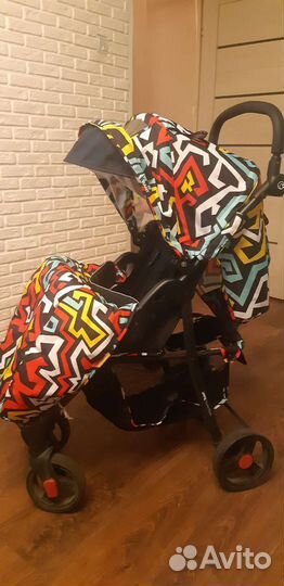Прогулочная коляска