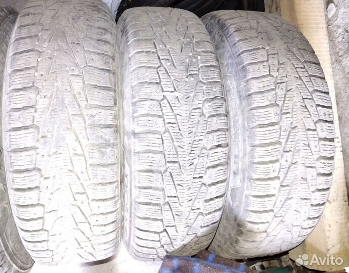 Nokian Tyres Hakkapeliitta 7 SUV 215/70 R16 100T