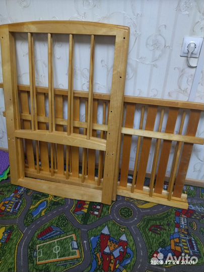 Кроватка для новорожденных