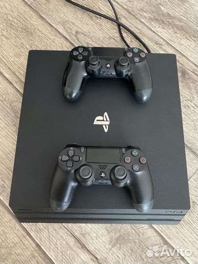 Sony PS4 pro 1tb