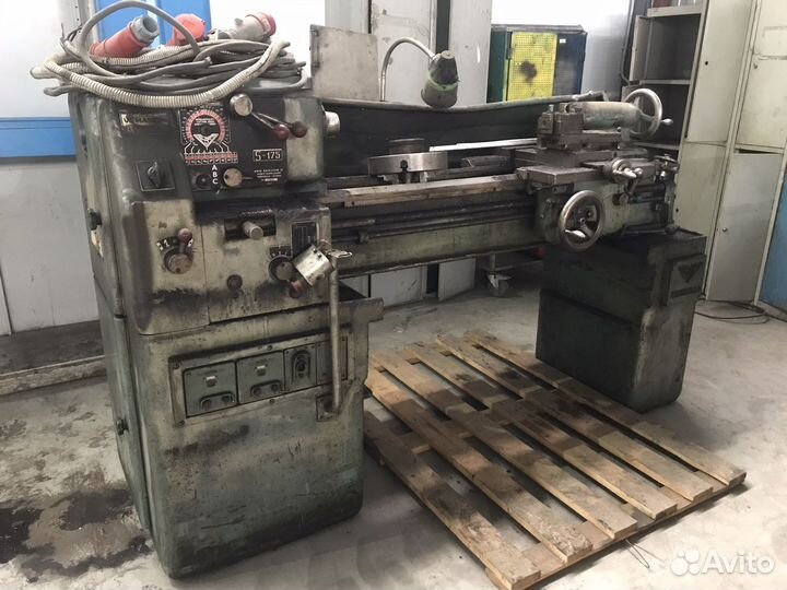 Токарный станок