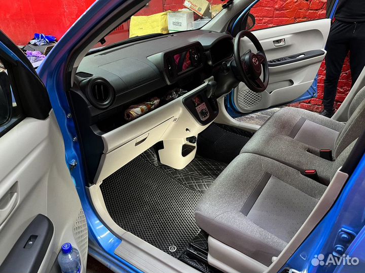 Кожаные 3D коврики в салон авто