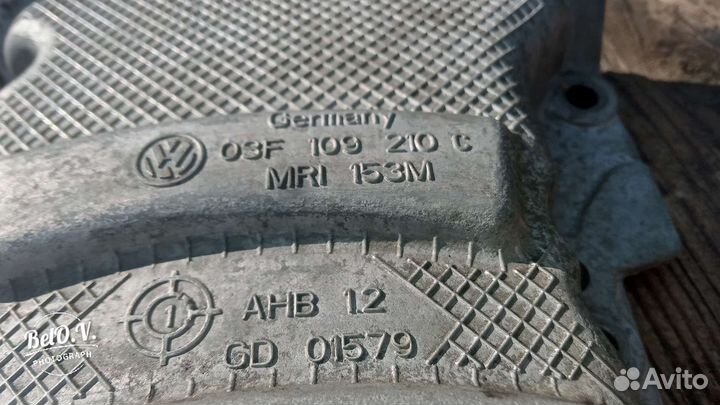 Передняя крышка грм 1.2 tsi CBZ шкода фольксваген