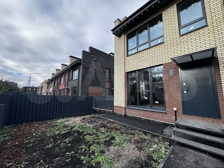 Таунхаус 91 м² на участке 2 сот.