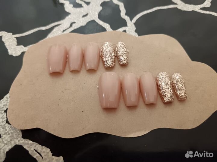 Накладные ногти с клеем