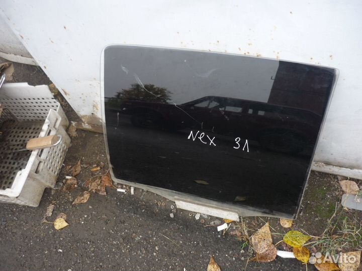 Стекло двери заднее левое Дэу нексия