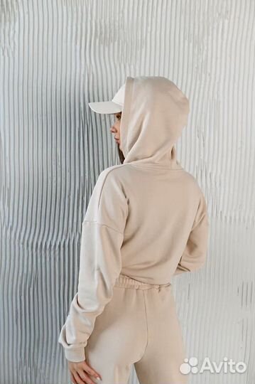 Спортивный костюм женский