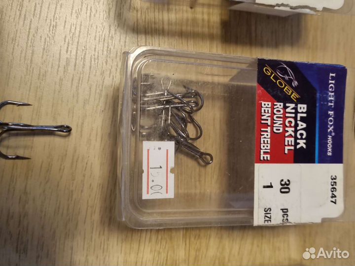 Крючки рыболовные