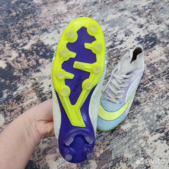 Бутсы шиповки 37 р, б/у, в хорошем состоянии