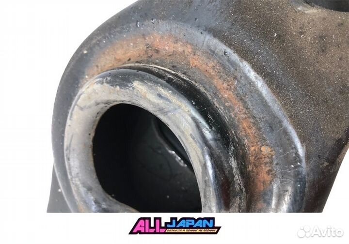 Рычаг подвески задний задний правый Mitsubishi