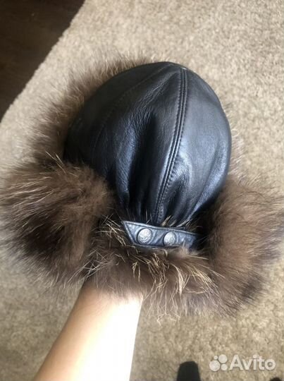 Женская натуральная шапка