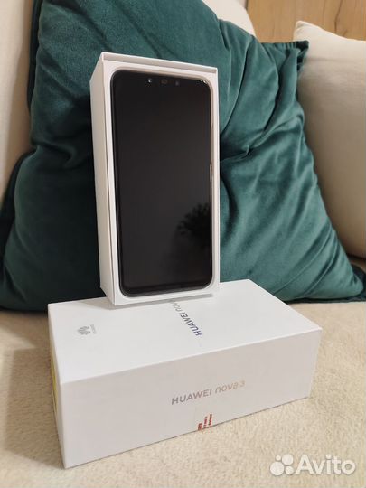 HUAWEI Nova 3, 4/128 ГБ