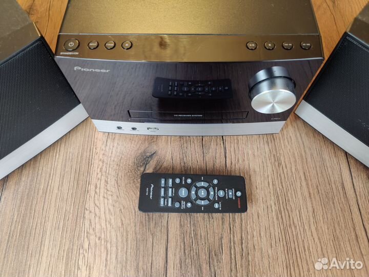 Музыкальный центр Pioneer x pm12