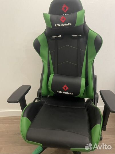 Геймерское компьютерное кресло red square pro