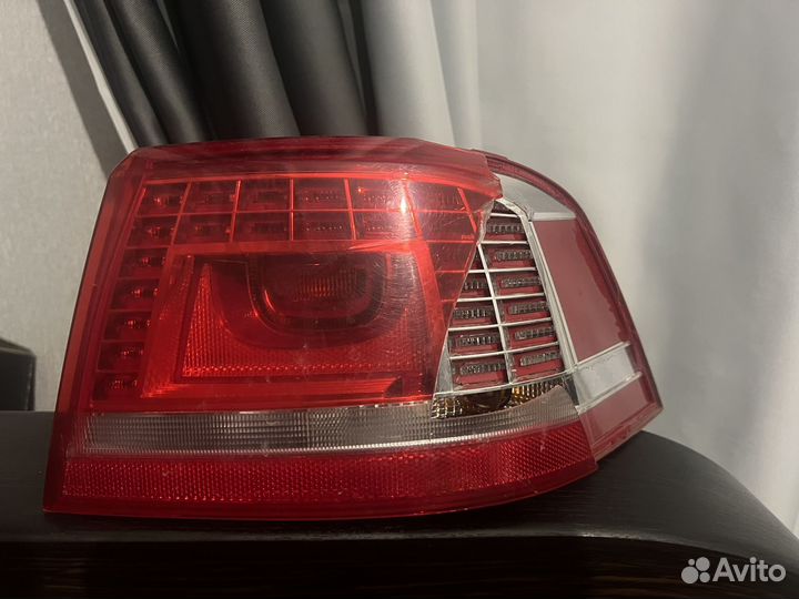 Фара задняя правая volkswagen passat