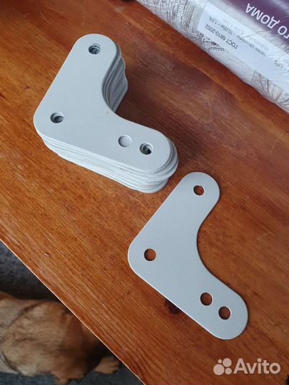 Уголки для стеллажей