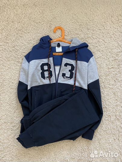 Спортивный костюм для мальчика 140