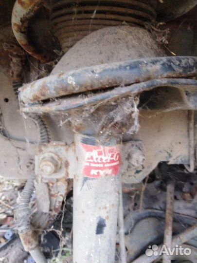 Амортизатор передний Ford Fiesta 4 1998