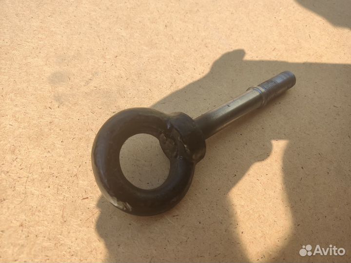 Буксировочный крюк Niva Urban