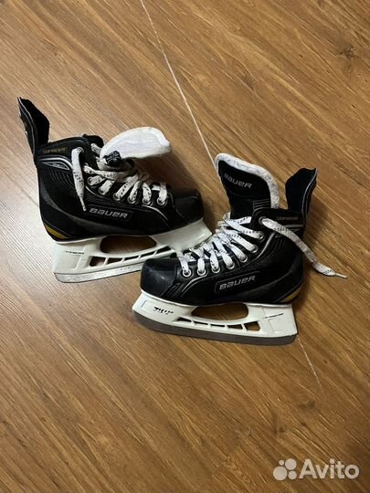 Хоккейные коньки bauer
