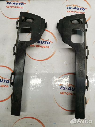 Кронштейн бампера передний Ford Focus 2 универсал