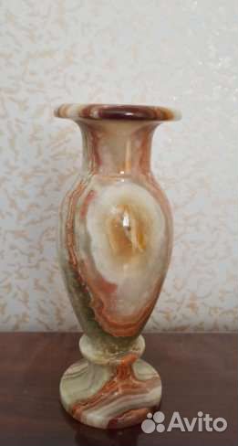 Ваза из оникса