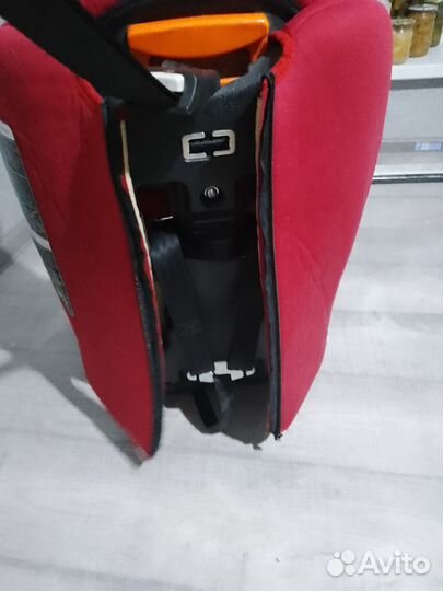 Автомобильное детское кресло от 9 до 18 кг