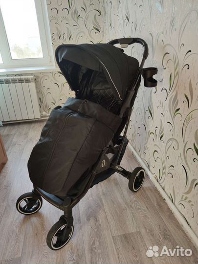 Прогулочная коляска Dearest 819