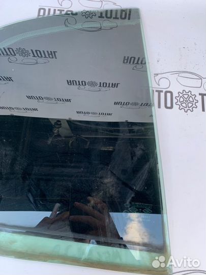 Стекло двери заднее правое Renault Megane 2 2006