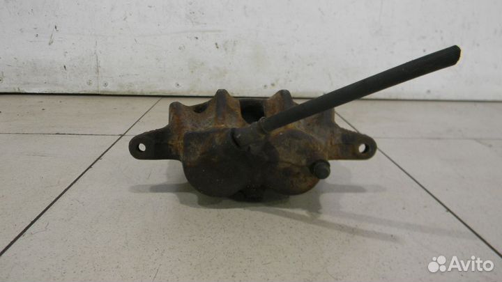 Суппорт передний правый