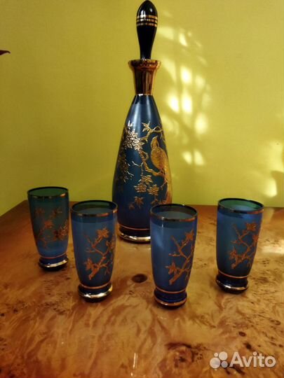 Кобальт стекло Чехословакия набор и ваза, фужеры