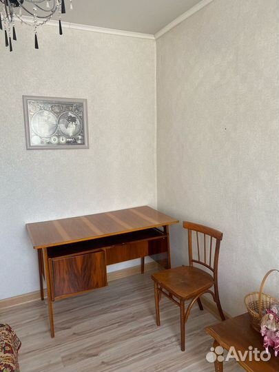 Письменный стол