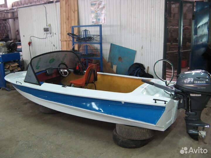 Продам лодку Обь