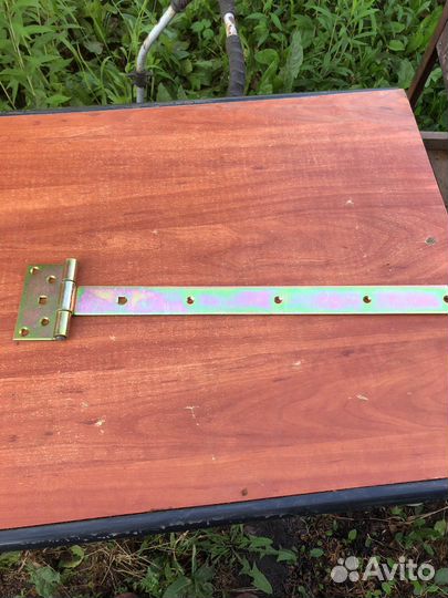 Петля дверная