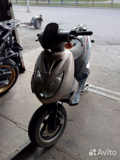 Скутер stels Tactic 50