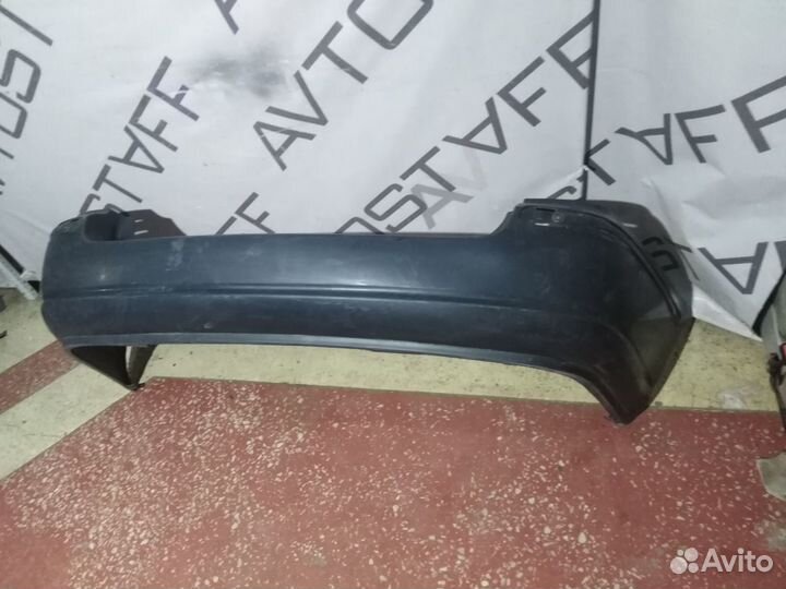 Бампер задний Toyota Avensis wagon