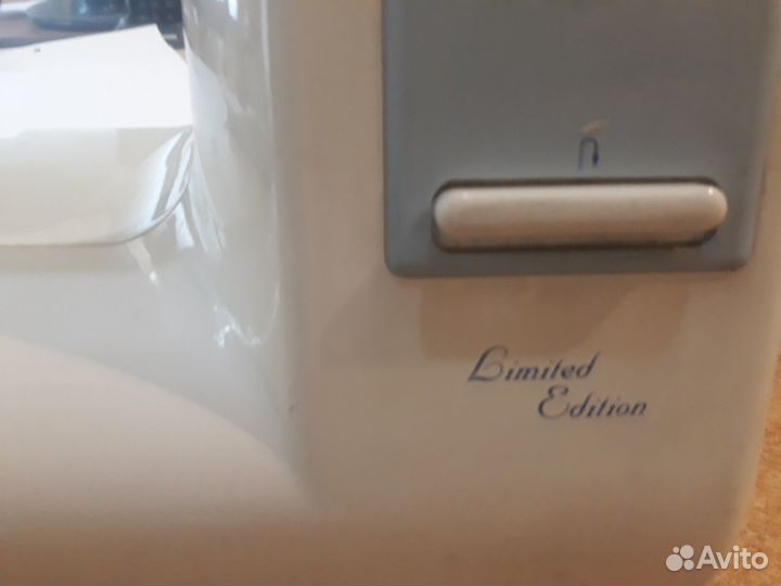 Швейная машинка Janome