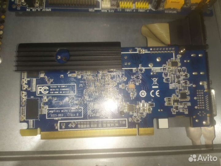 Материнская плата с процессором