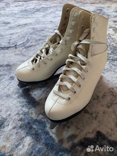 Коньки фигурные 37 размер