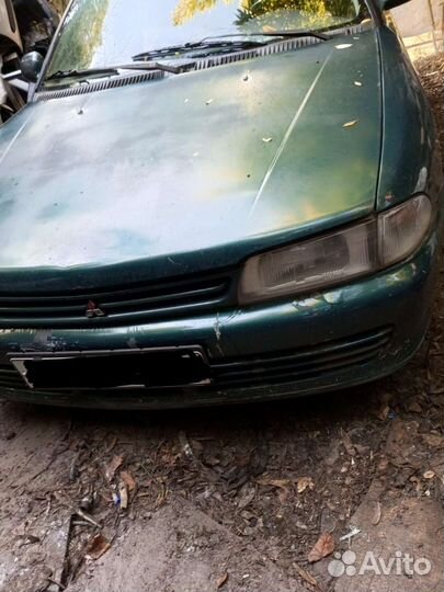 Митсубиси Либеро крыло. Итд