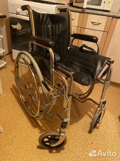 Инвалидное кресло-коляска