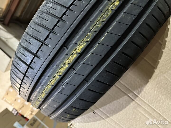 Michelin Pilot Sport 3 225/40 R19 и 255/35 R19
