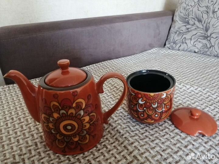 Заварочный чайник с сахарницей