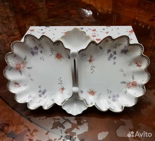 Менажница фарфоровая