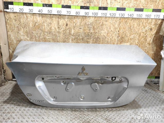 Крышка багажника Mitsubishi Lancer 9