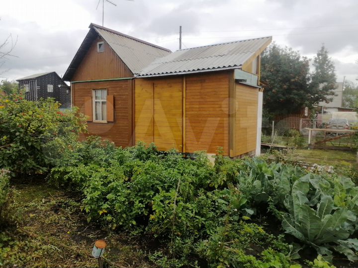 Дача 20 м² на участке 6 сот.