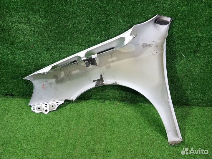 Крыло переднее правое Volkswagen Jetta 5 BVY (2.0)