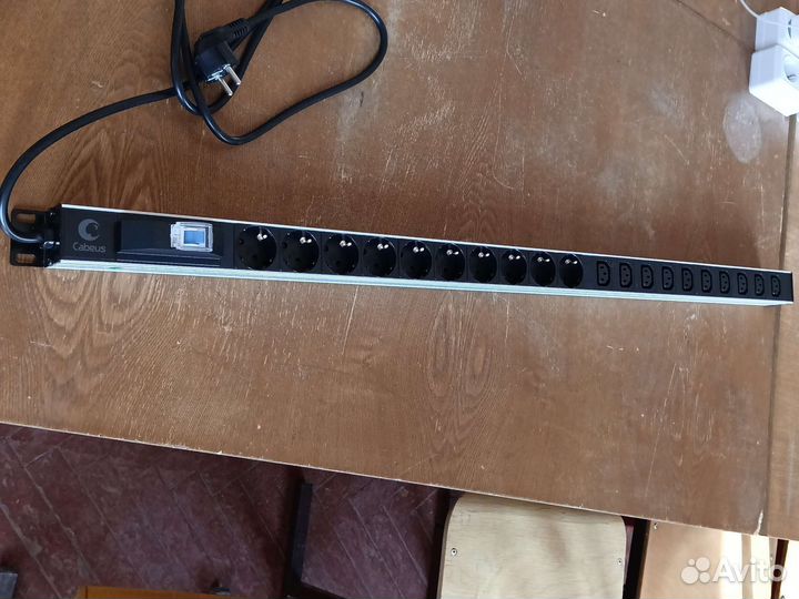 PDU - блок распределения питания